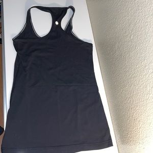 Lululemon top